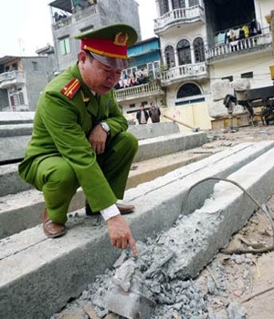 Rút ruột tại công trình trường tiểu học Trưng Trắc, Hà Nội - 1 Rút ruột tại công trình trường tiểu học Trưng Trắc, Hà Nội - 1