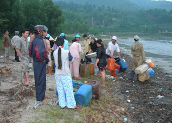 Sự cố tràn dầu gây thiệt hại lớn và lâu dài - 1