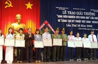 Gần 600 công trình đạt giải thưởng “Sinh viên nghiên cứu khoa học” - 1 Gần 600 công trình đạt giải thưởng “Sinh viên nghiên cứu khoa học” - 1