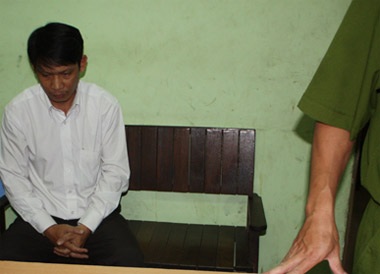 Bắt giữ một nhà báo “dỏm” tại TPHCM - 1