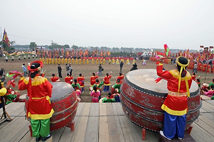 Vua đi cày trong lễ hội tịch điền Đọi Sơn - 4