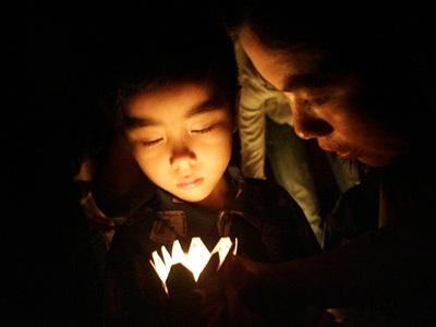 Giới trẻ Hà thành lần đầu tiên “không đèn” - 21