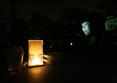 Giới trẻ Hà thành lần đầu tiên “không đèn” - 17