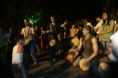 Giới trẻ Hà thành lần đầu tiên “không đèn” - 6