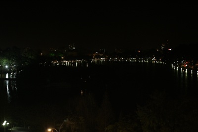 Giới trẻ Hà thành lần đầu tiên “không đèn” - 2