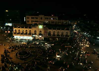 Việt Nam tắt đèn cùng thế giới - 3