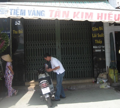 Hành trình phạm tội của một “đại úy” rởm - 1 Hành trình phạm tội của một “đại úy” rởm - 1