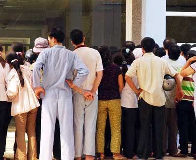 Xác chết dưới đáy thang máy Bệnh viện 19/8 - 1