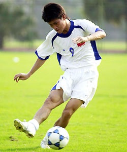 4-3-3, nghiêm túc hơn một lời bâng quơ - 1