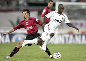 AC Milan sa lầy ở Stadio Picchi - 2