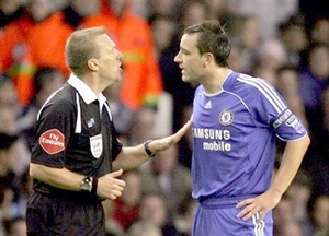 Ferguson lo Chelsea sẽ làm khổ MU - 1 Ferguson lo Chelsea sẽ làm khổ MU - 1