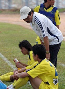 HLV Nguyễn Quang Hải: Sông Lam sẽ vượt qua khó khăn - 1 HLV Nguyễn Quang Hải: Sông Lam sẽ vượt qua khó khăn - 1