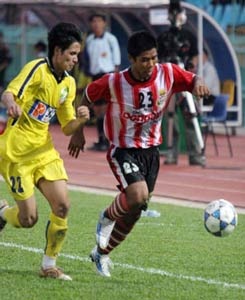 Nhắm mắt đưa chân! - 3