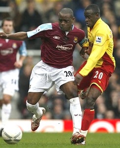 "Mồ chôn" Upton Park chờ Liverpool! - 1