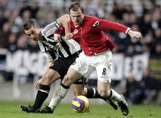 Old Trafford chờ Henrik Larsson ra mắt! - 2 Old Trafford chờ Henrik Larsson ra mắt! - 2