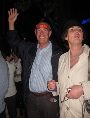 Huế: “Bão lửa” giữa đêm mưa - 9