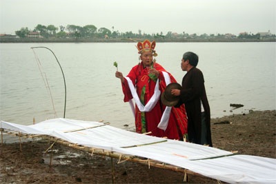 Lễ cầu siêu cho 42 nạn nhân chìm đò sông Gianh - 5