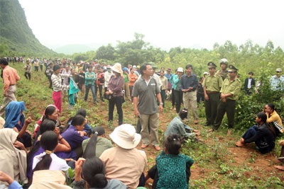 Có dấu hiệu người dân bị xúi giục làm “lâm tặc” - 3