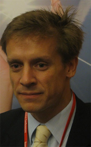 Kinh tế Việt Nam chỉ tăng trưởng 0,3% năm 2009! - 2