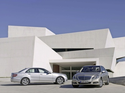 Mercedes công bố giá xe E-Class 2010 - 1 Mercedes công bố giá xe E-Class 2010 - 1