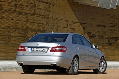 Mercedes công bố giá xe E-Class 2010 - 4 Mercedes công bố giá xe E-Class 2010 - 4