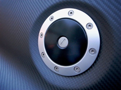 Siêu xe có toàn bộ thân làm bằng sợi carbon - 5 Siêu xe có toàn bộ thân làm bằng sợi carbon - 5