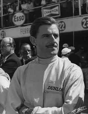 Loạn tin đồn danh tính tay lái ‘Stig’ bí ẩn - 3 Loạn tin đồn danh tính tay lái ‘Stig’ bí ẩn - 3