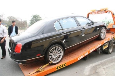 Siêu xe Flying Spur Speed đầu tiên tại Việt Nam - 9 Siêu xe Flying Spur Speed đầu tiên tại Việt Nam - 9