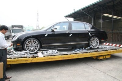 Siêu xe Flying Spur Speed đầu tiên tại Việt Nam - 2 Siêu xe Flying Spur Speed đầu tiên tại Việt Nam - 2