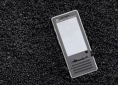 Porsche Design ra mắt điện thoại P'9522 - 4 Porsche Design ra mắt điện thoại P'9522 - 4