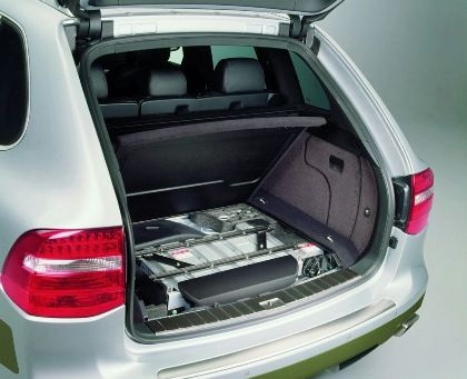 Porsche chính thức giới thiệu Cayenne Hybrid - 5 Porsche chính thức giới thiệu Cayenne Hybrid - 5