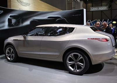 Aston Martin gây ngạc nhiên với Lagonda Concept - 4