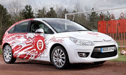 “Xế” độ cho fan của Arsenal - 1