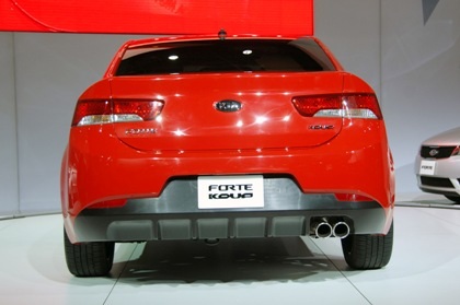 Mẫu coupe đầu tiên của Kia ra mắt - 5