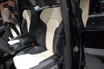 Audi Q7 máy dầu giá 50.900 USD - 6