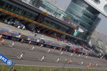 Không khí đường đua F1 Thượng Hải - 10