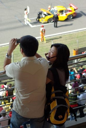 Không khí đường đua F1 Thượng Hải - 9