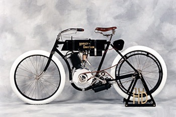 Đối thủ thách thức Harley-Davidson - 1