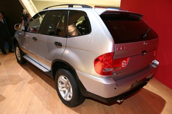 Xe Trung Quốc “nhái” BMW tiêu thụ tại Đức - 4 Xe Trung Quốc “nhái” BMW tiêu thụ tại Đức - 4