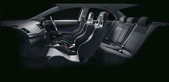 Mitsubishi ra mắt xe Lancer Revolution X - 4