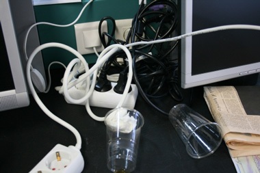 Những “hạt sạn” tại Triển lãm ô tô Paris 2008 - 2