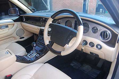 David Beckham bán xe Bentley Arnage - 4