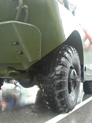 Xe thiết giáp lội nước vào Hà Nội thuộc loại nào?  - 5