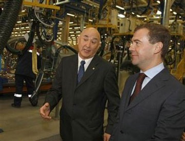 GM mở nhà máy đầu tiên tại Nga - 1