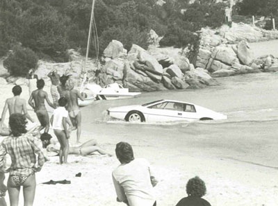 Bán đấu giá xe Lotus của Điệp viên 007  - 4