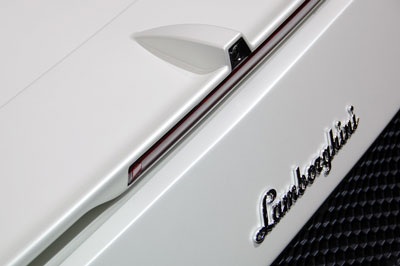 "Tân binh" của Lamborghini hâm nóng triển lãm Los Angeles - 5