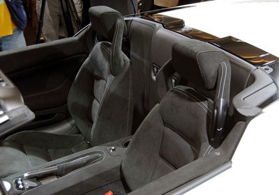 "Tân binh" của Lamborghini hâm nóng triển lãm Los Angeles - 7