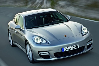 Porsche chính thức giới thiệu mẫu Panamera - 4