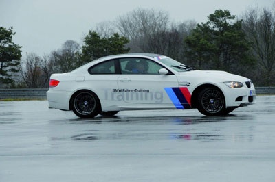 “Vua tốc độ” thử siêu xe - 4