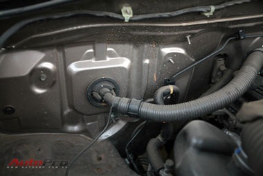 Toyota Fortuner: Lựa chọn đắt đỏ cho xứ nghèo!  - 9
